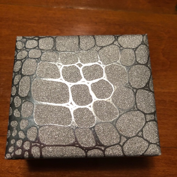 Fine silver plated genuine druzy quartz necklace! - Picture 4 of 4